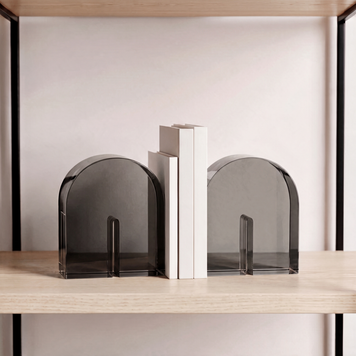 Celestique | Sujetalibros de cristal translúcido con forma de arco geométrico para estantería